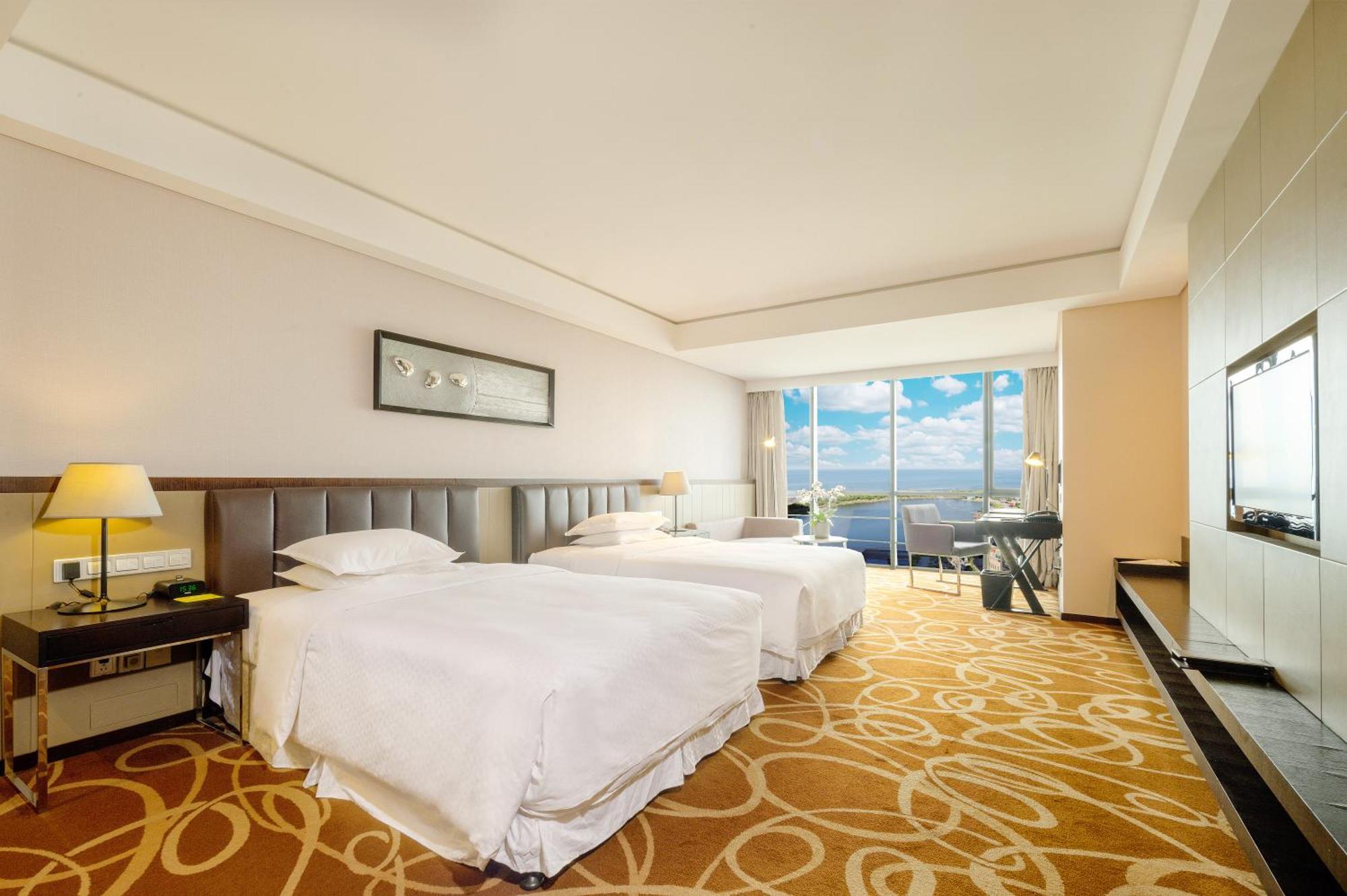 Four Points By Sheraton Qingdao, West Coast Exterior foto