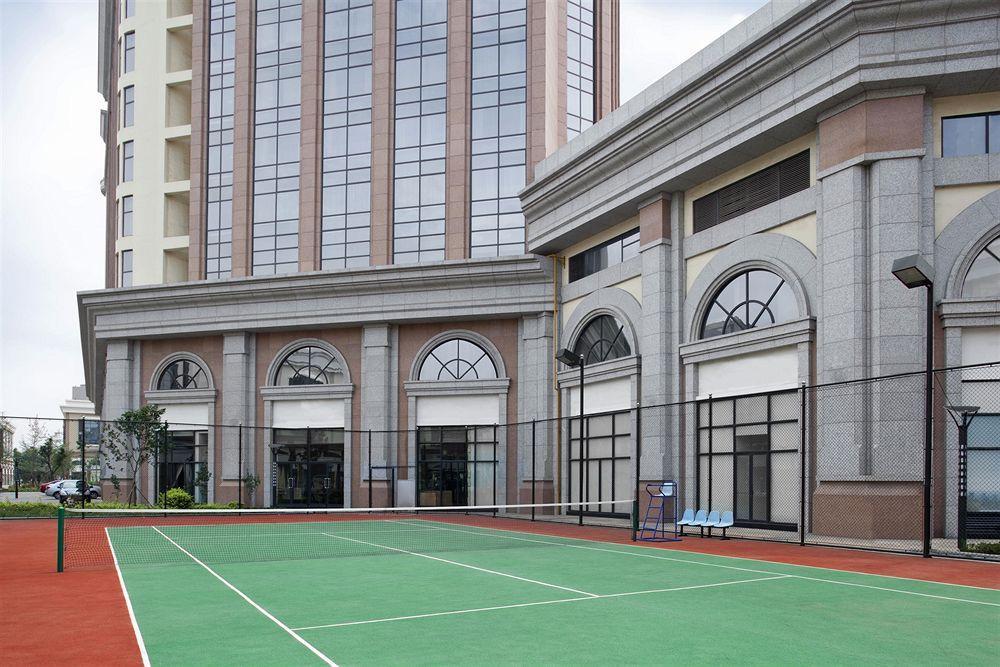 Four Points By Sheraton Qingdao, West Coast Exterior foto