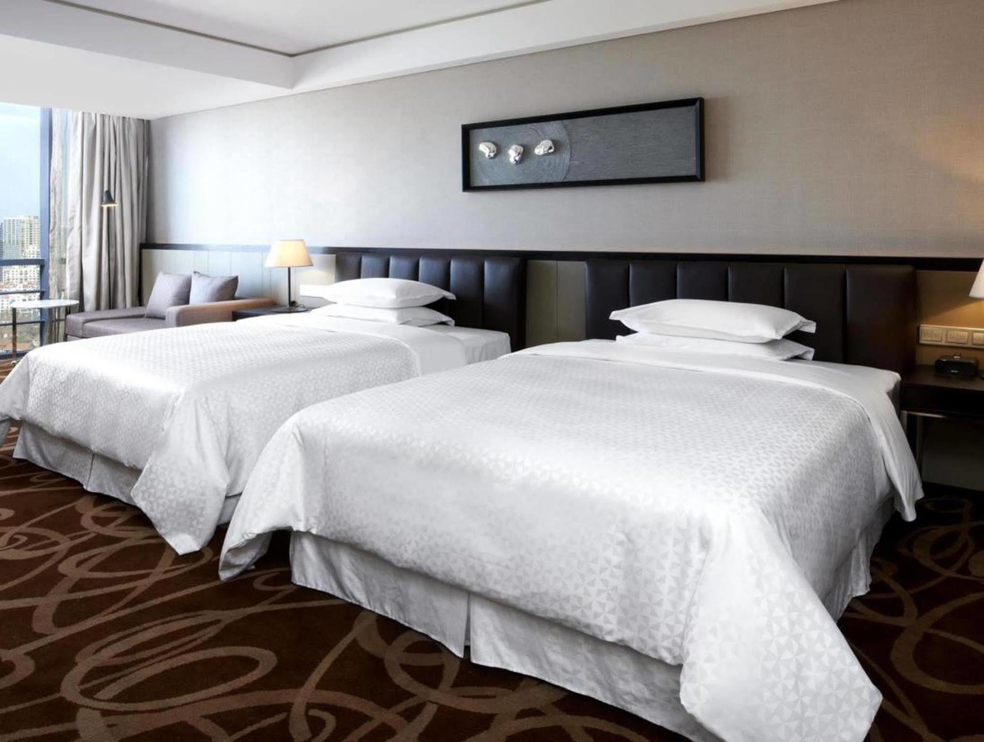 Four Points By Sheraton Qingdao, West Coast Exterior foto