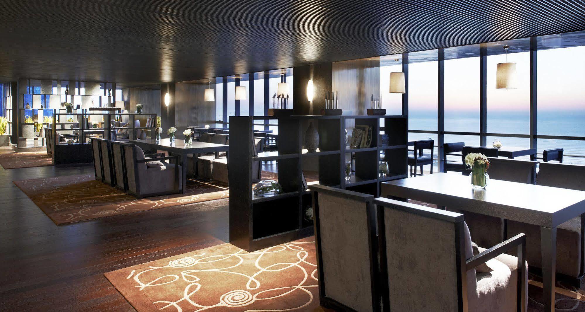 Four Points By Sheraton Qingdao, West Coast Exterior foto